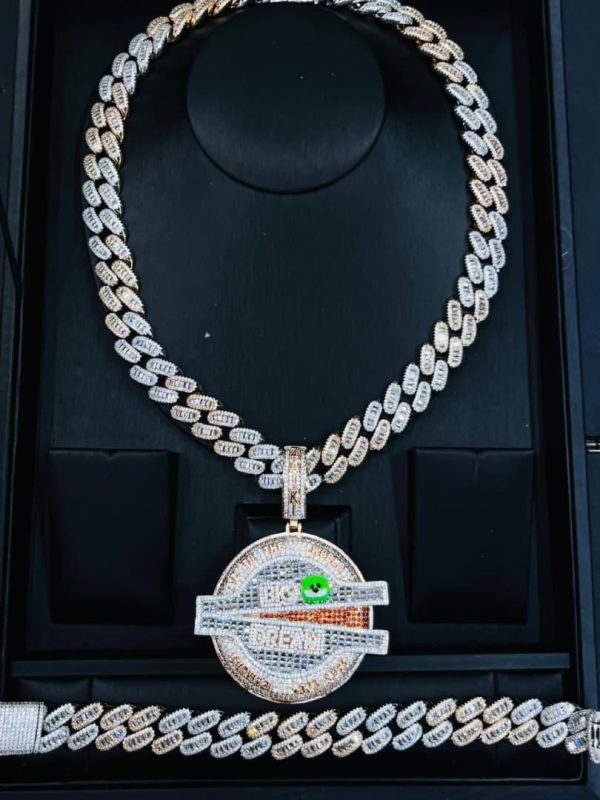Mossanite Diamond Necklace And Pendant With Bracelet